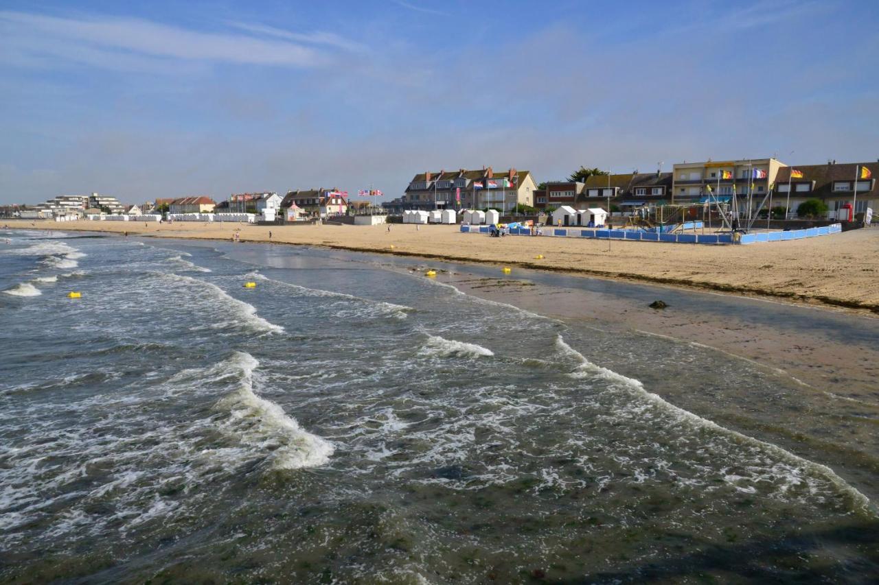 Holiday home Triplex Avec Jardinet - Wifi - A 400m De La Courseulles-sur-Mer